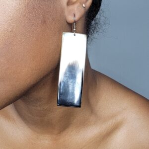 Obsidian Glow Earrings - Image 2